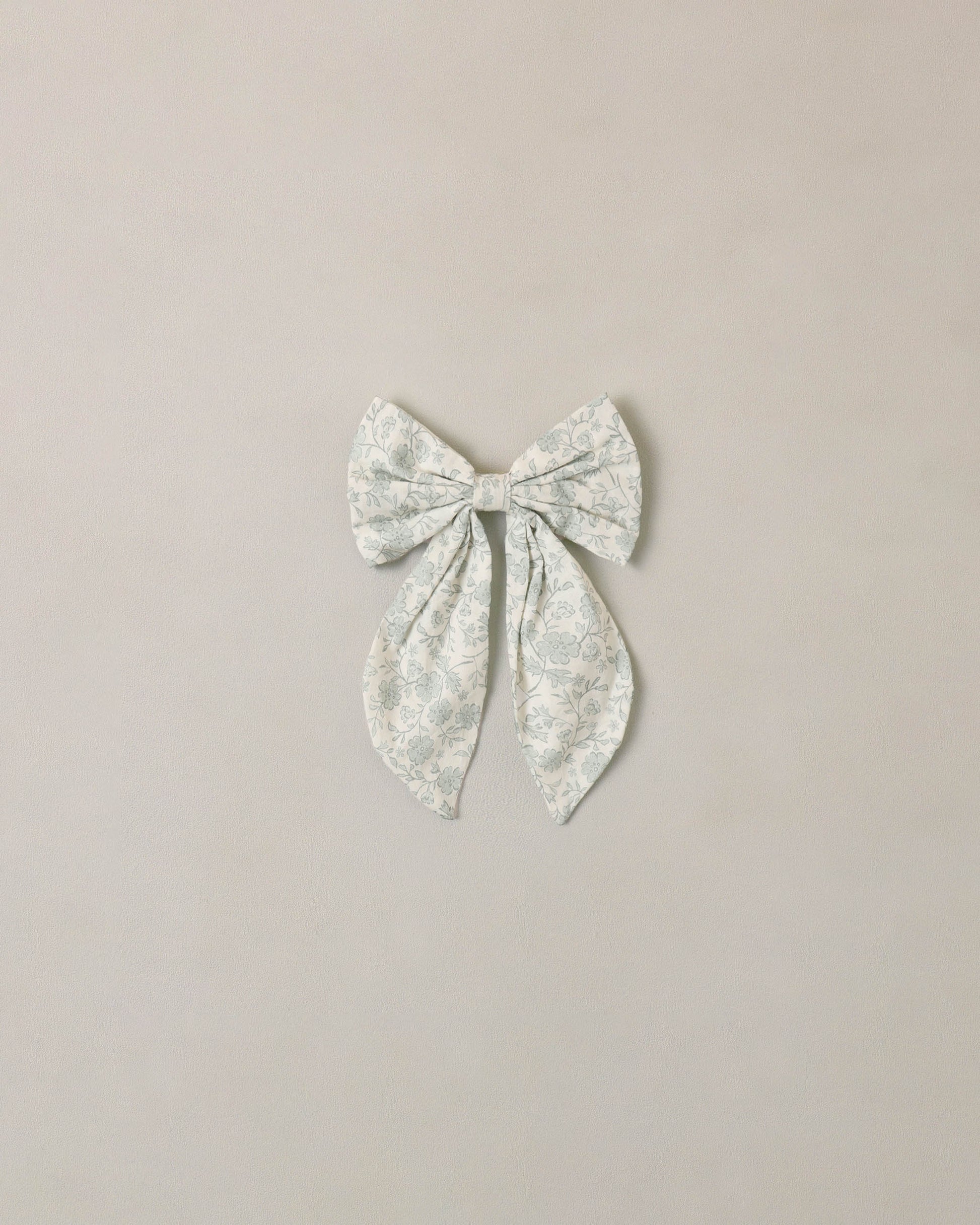 Everly Bow Sky Floral