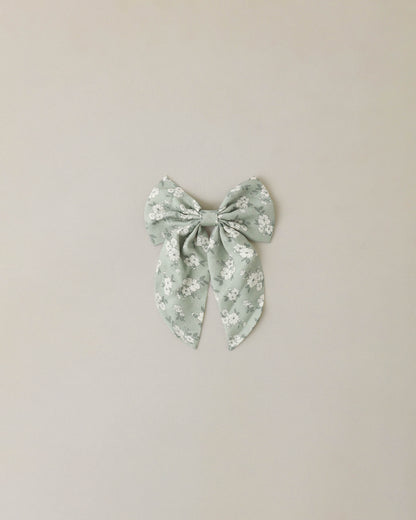 Everly Bow Blossom