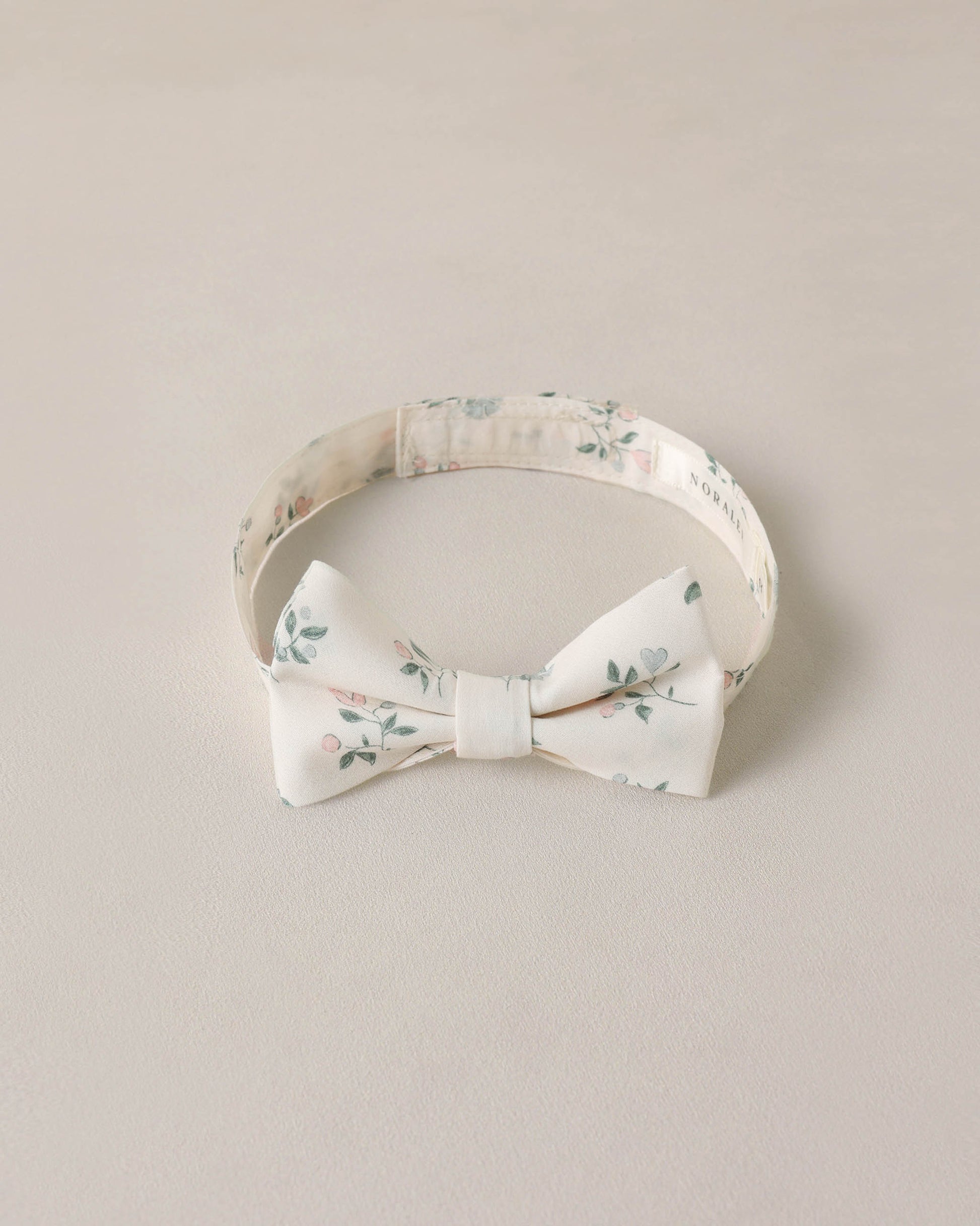Bow Tie Summer Ditsy