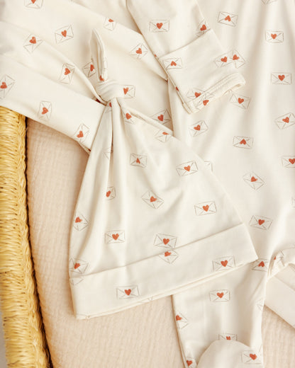 Bamboo Swaddle + Knotted Hat Valentine